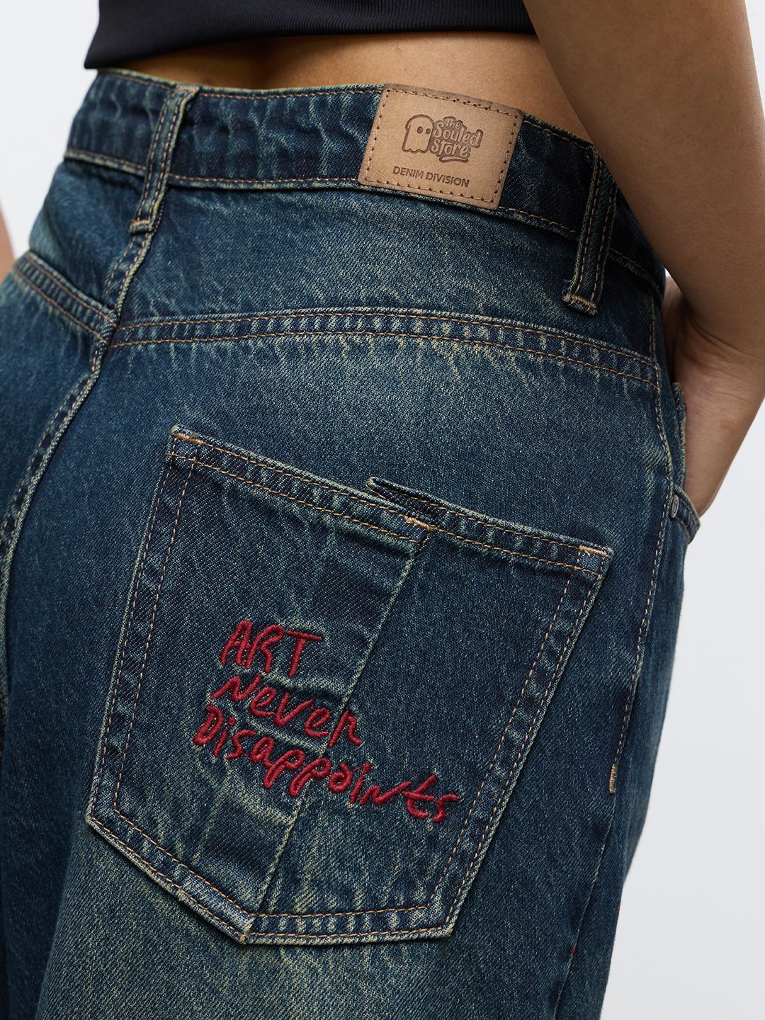 Baggy-Fit Denim: Art Is Love Women Baggy Denims