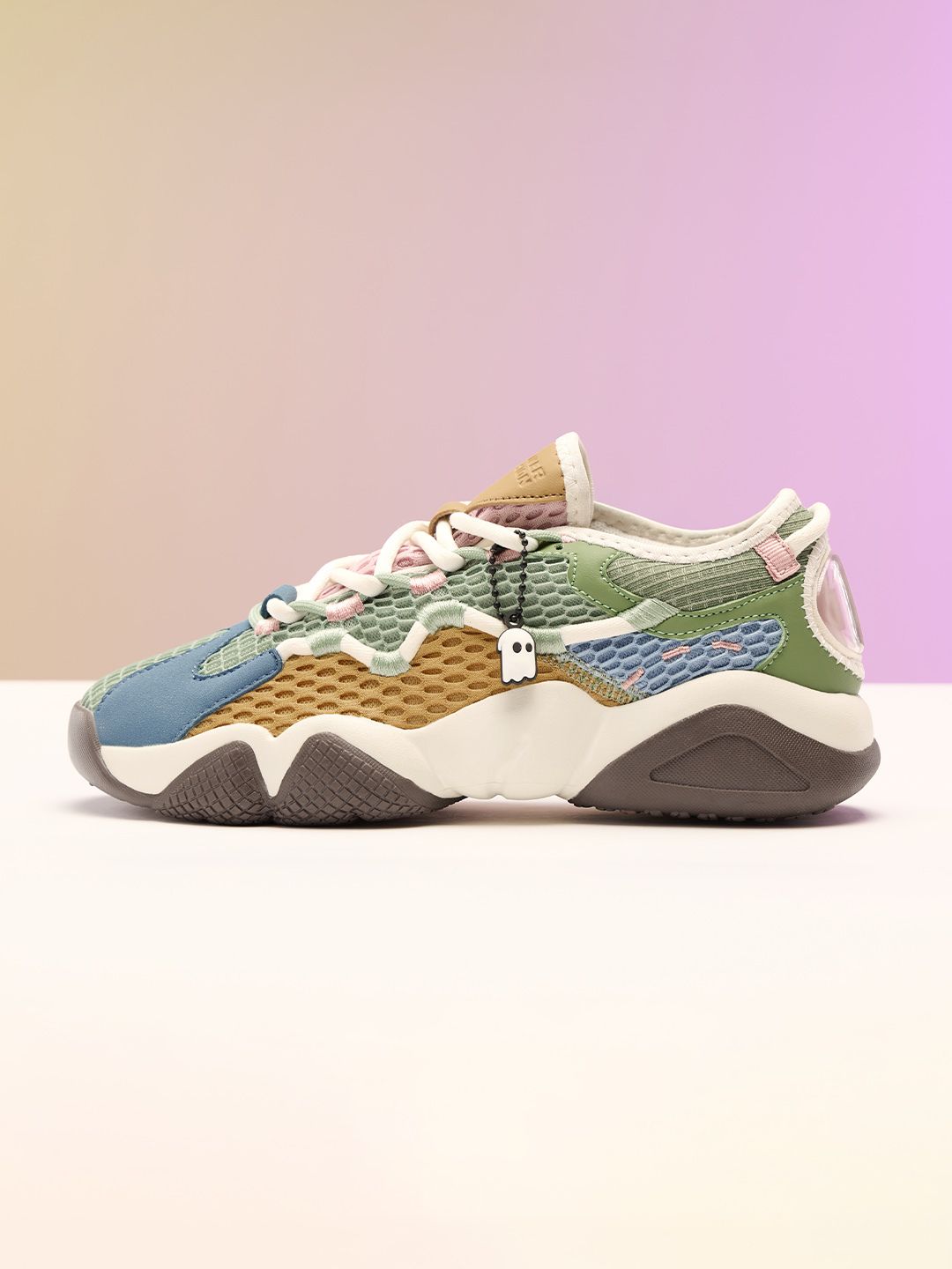 Bubbles: Popsicle Women Low Top Sneakers
