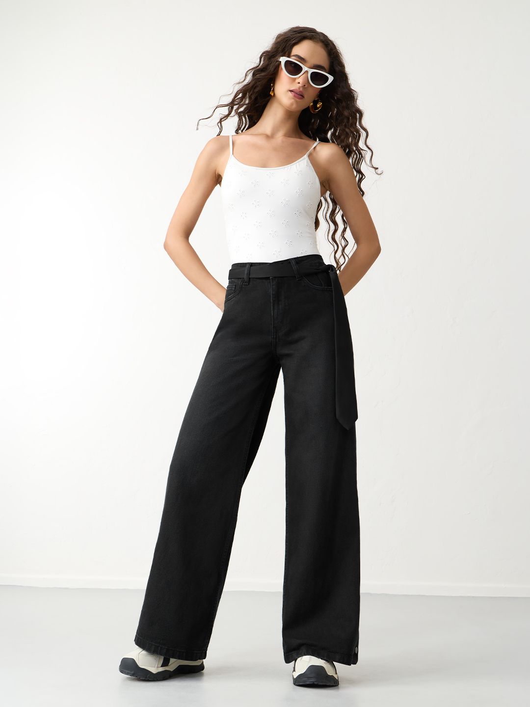 Wide-Leg Denim: Halo Women Wide Denims