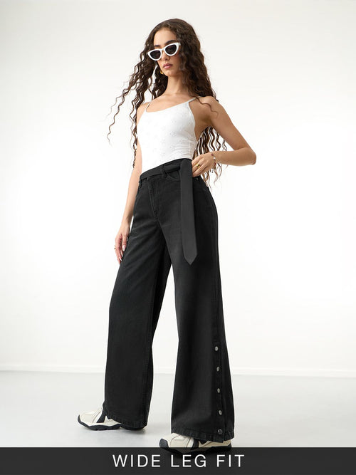 Wide-Leg Denim: Halo Women Wide Denims