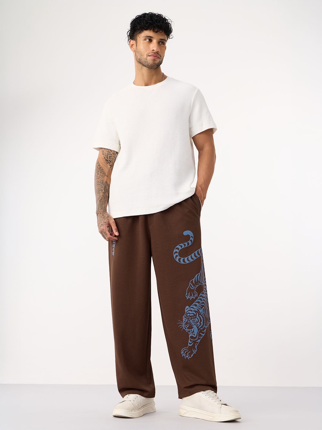 Seamless Jogger: Wild Tiger Men Oversized Joggers