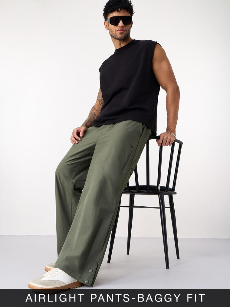 Airlight Utility Pants: Dusty Olive Men Pants