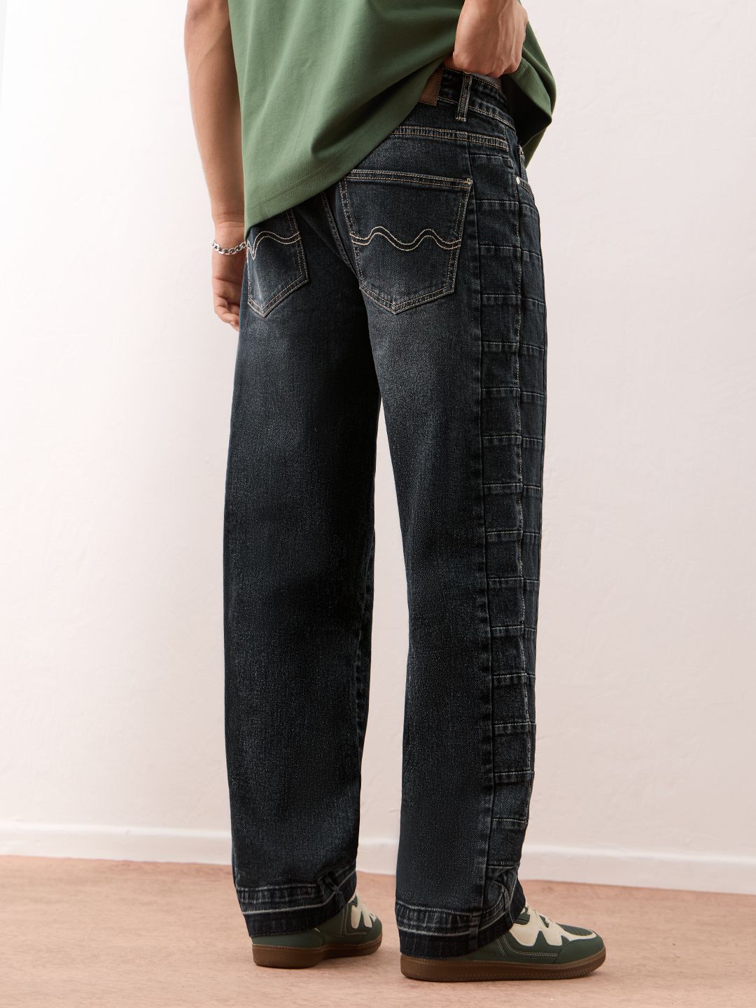 Baggy-Fit Denim:Â  Drift Men Baggy Fit Jeans